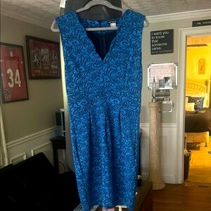 🤩🤩 VENUS Midi Dress in Classic blue Black Elegant Lace Flattering Fit sz medium.